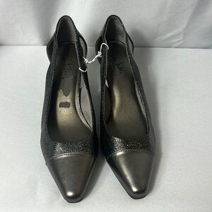 Life Stride Pumps